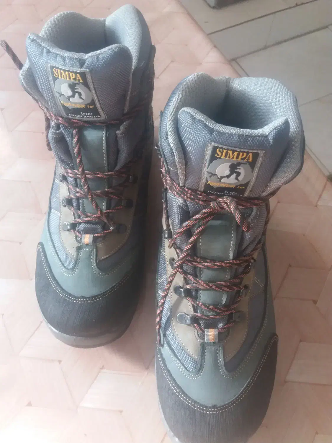 کفش کوهنوردی سیمپا سایز 45|کیف، کفش، کمربند|نجفآباد, امیرآباد|دیوار