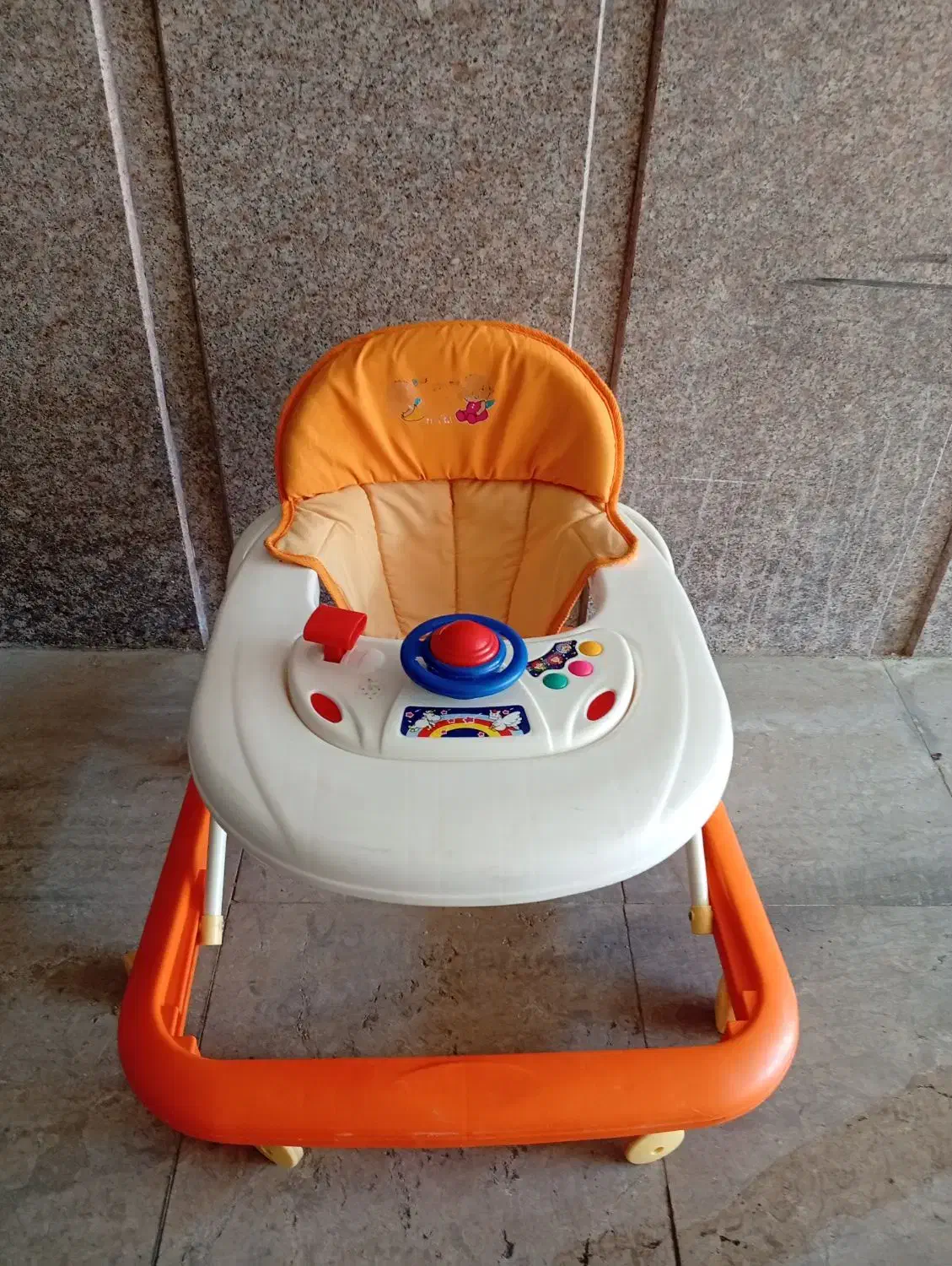 روروک بچه|کالسکه و لوازم جانبی|شیراز, نیایش|دیوار