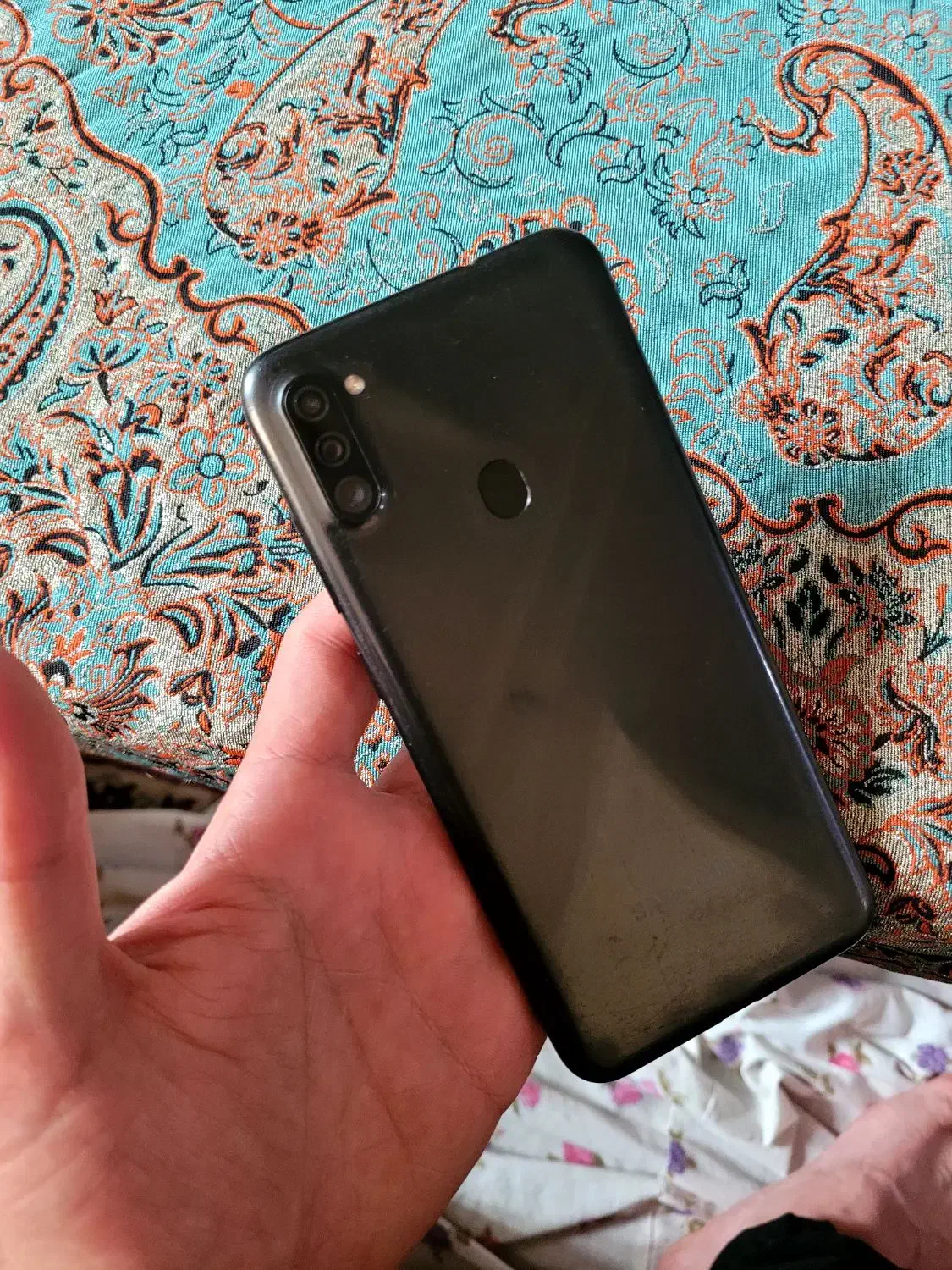 a11 تمیز و سالم و روون با کارتن|موبایل|یزد, |دیوار