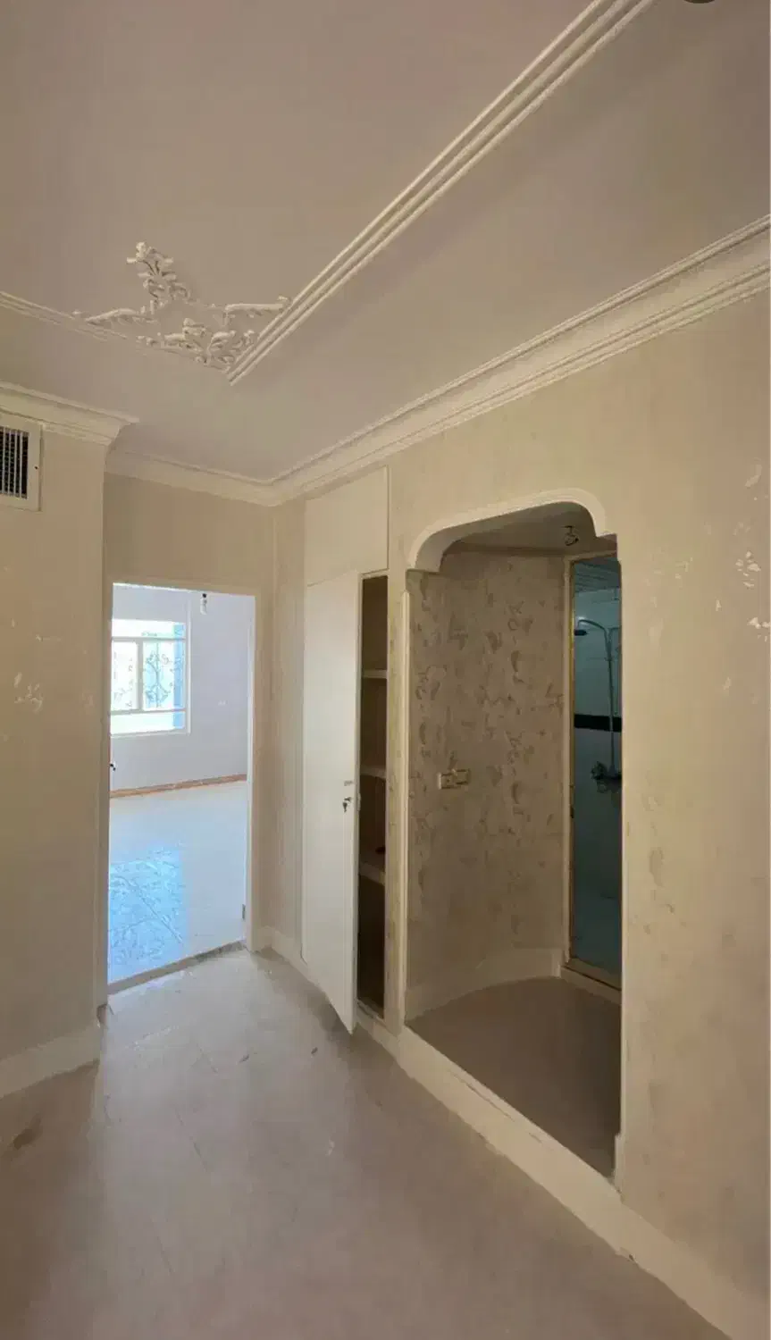 فروش واحد آخر تختی / ۸۵ متر / بازسازی شده / ۲ خواب|فروش آپارتمان|بروجرد, |دیوار