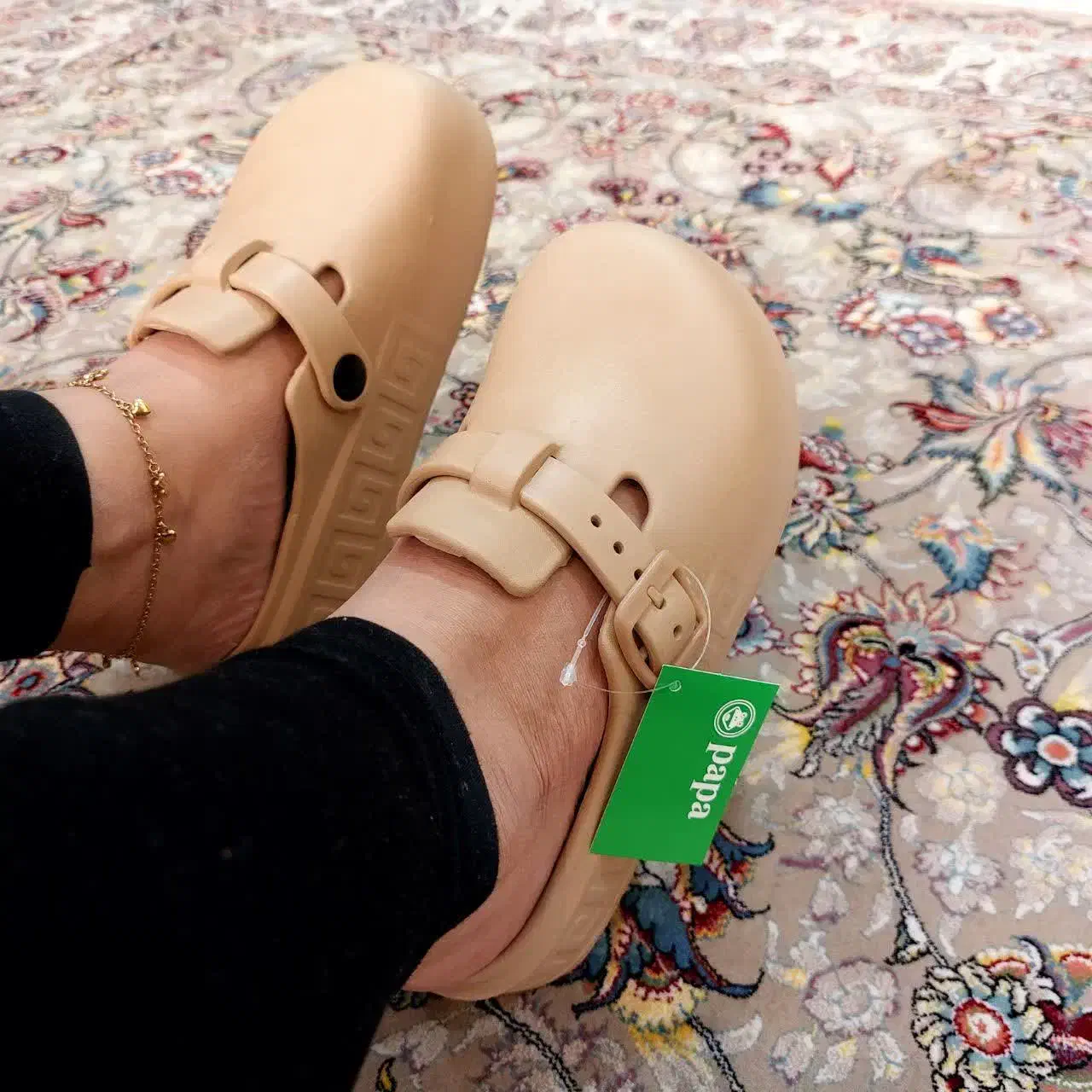 شهردمپایی|کیف، کفش، کمربند|شاهرود, |دیوار