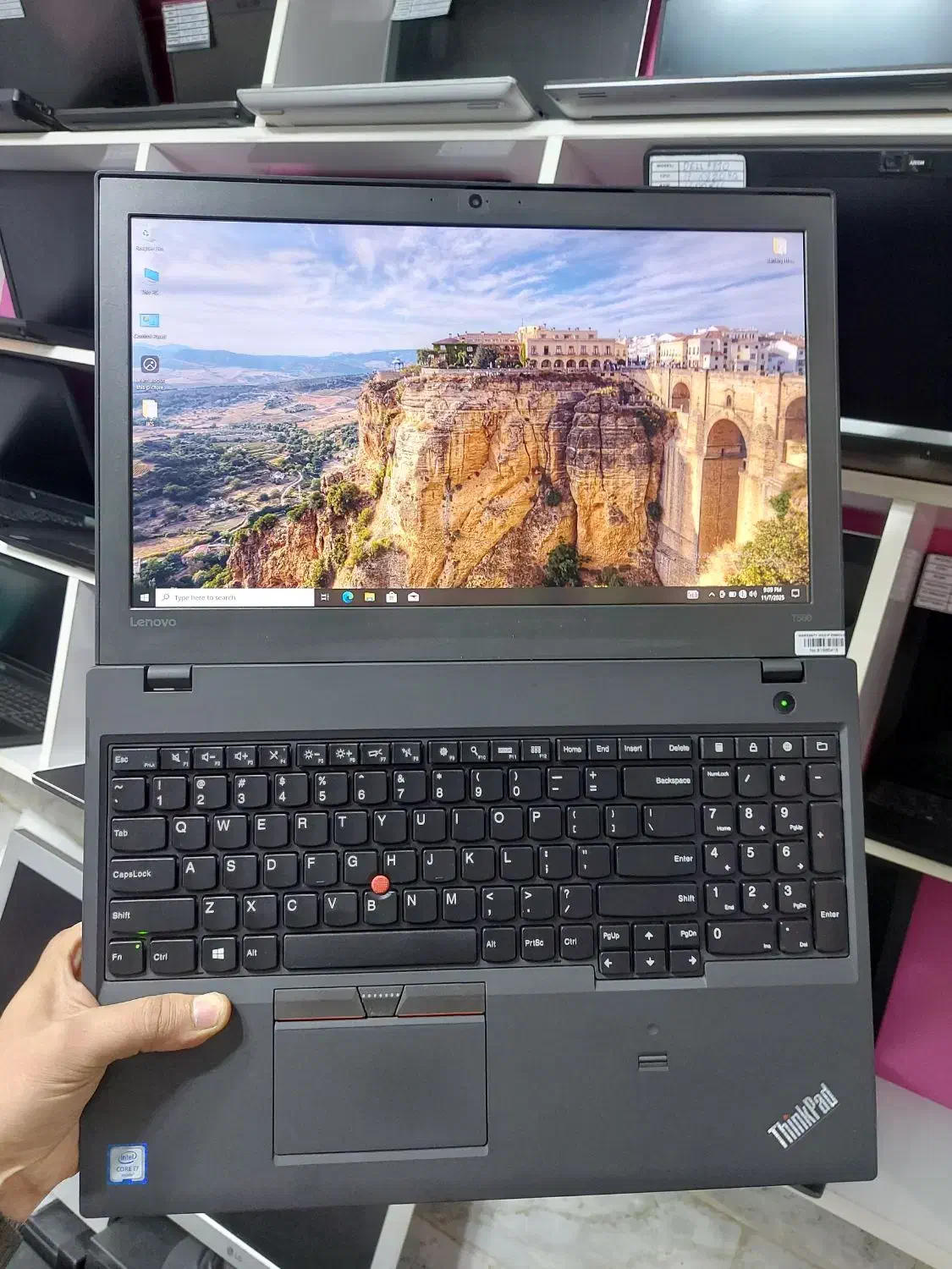 لنوو گرافیک مجزا i7 RAM16 SSD256 طراحی تدوین گیم|رایانه همراه|کرج, گلشهر|دیوار