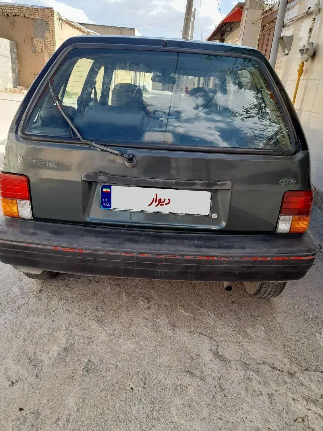 ماشینپرایدهاچبک|خودرو سواری و وانت|بروجن, |دیوار