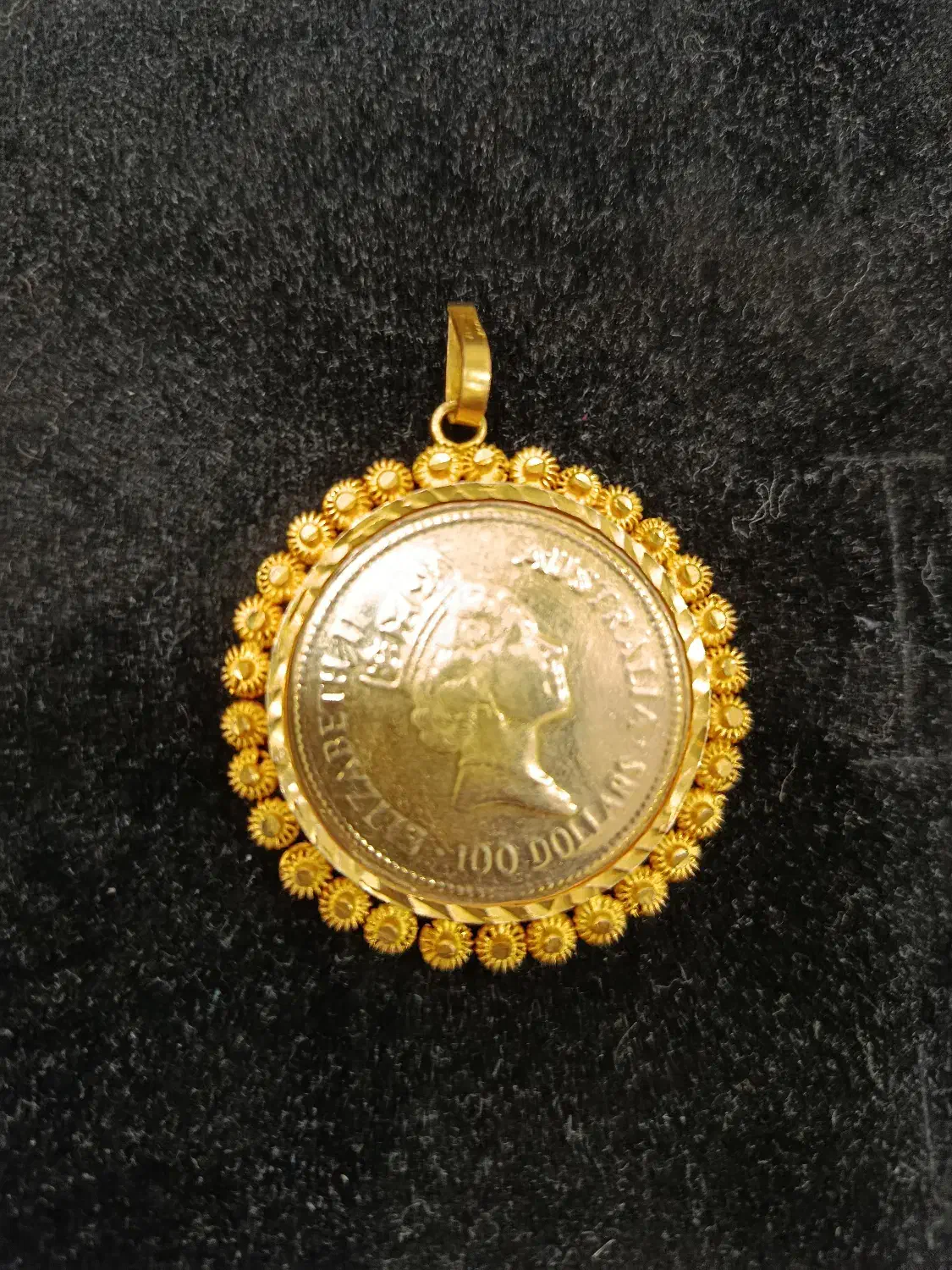 پلاک مدال طلا|جواهرات|کرج, حصارک بالا|دیوار