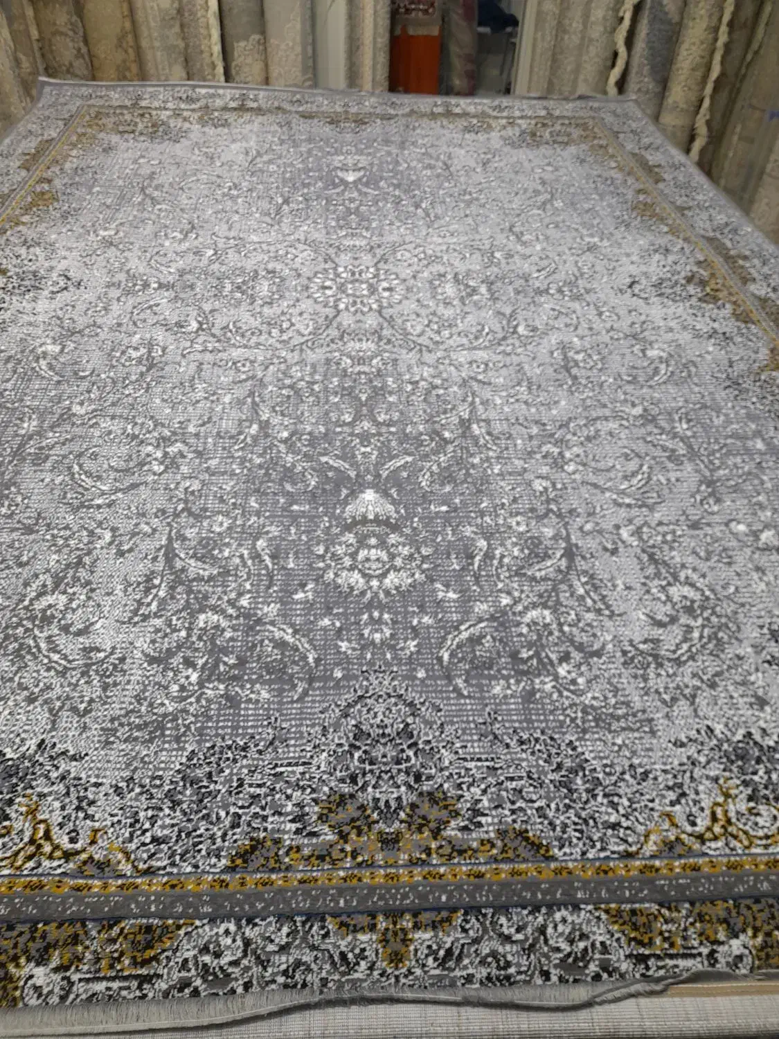 فرش ۱۲ متری ۵۰۰ شانه|فرش|گلبهار, شهر جدید گلبهار|دیوار