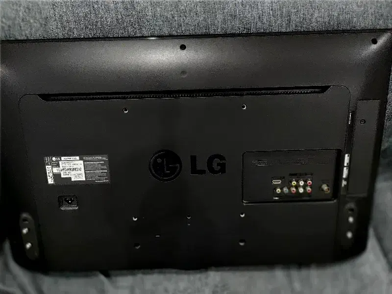 تلویزیون ال جی ۳۲ اینچ درحدنو|تلویزیون و پروژکتور|تهران, سلیمانی|دیوار