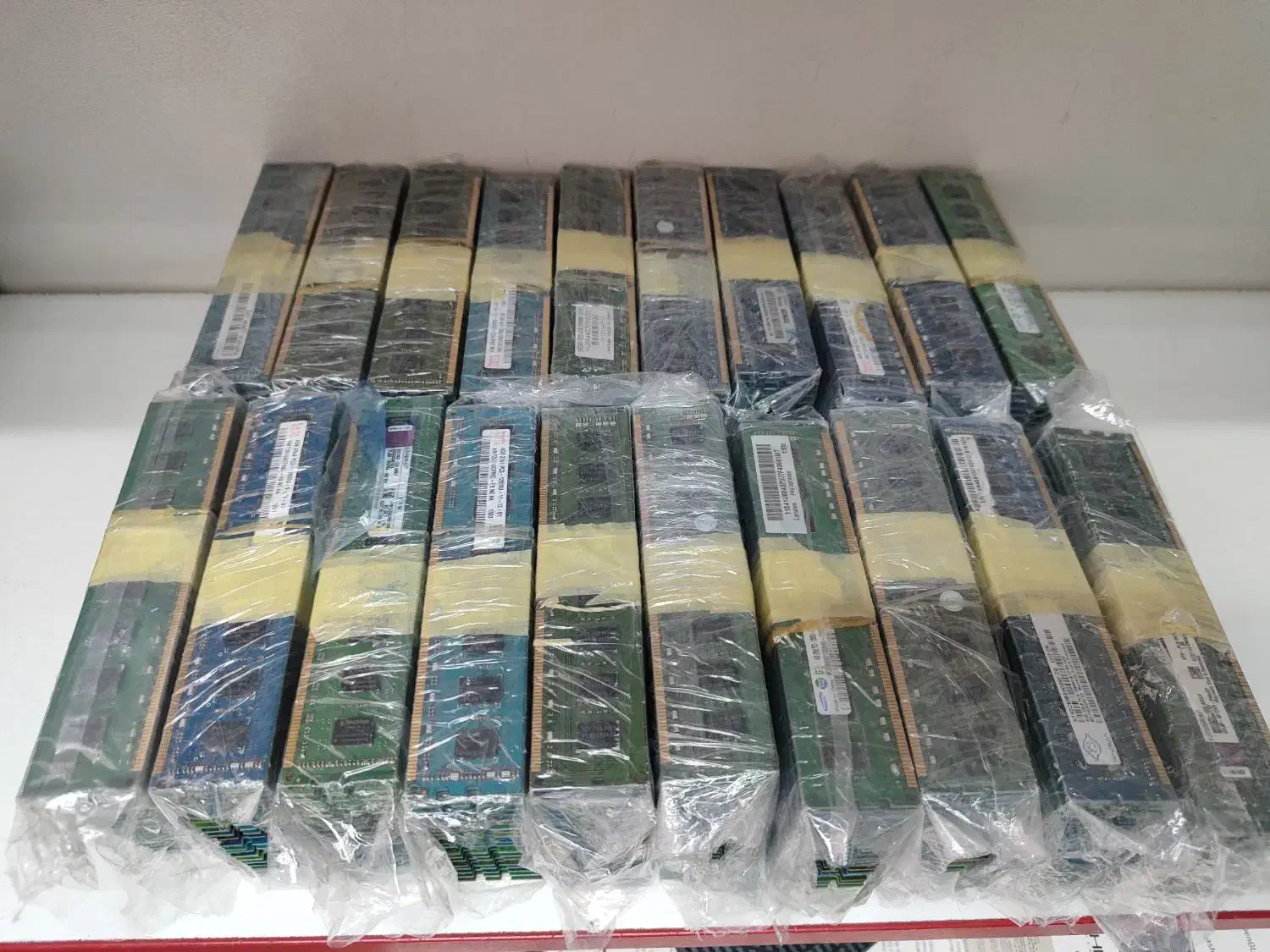 رم 4 گیگ ddr3 دو بر چیپ|قطعات و لوازم جانبی رایانه|تهران, فلسطین (میدان انقلاب)|دیوار