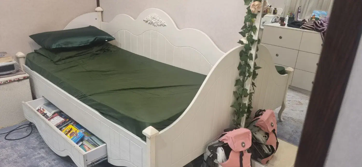 تخت خواب یک نفره|تخت و سرویس خواب|تهران, افسریه جنوبی|دیوار