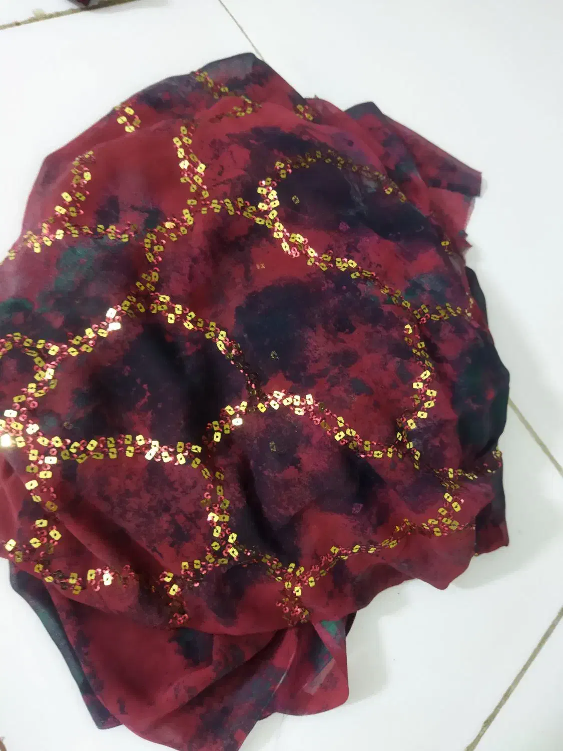 پارچه لباس کردی|لباس|سرپل ذهاب, |دیوار