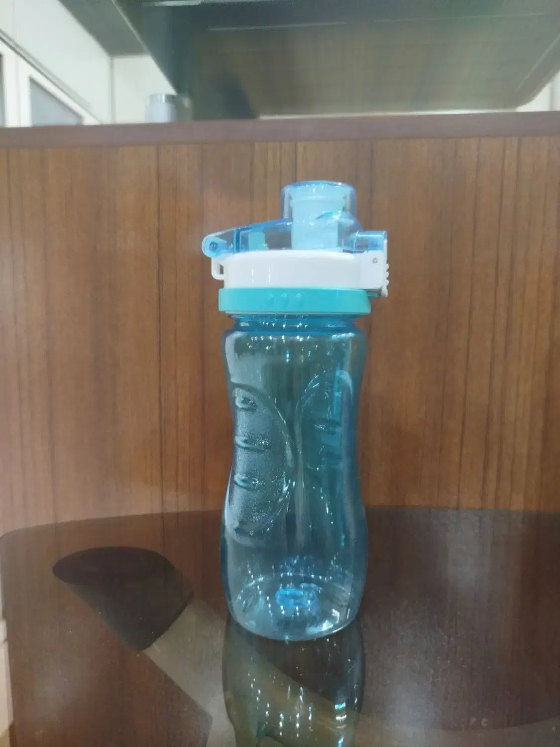 قمقمه آب|ظروف نگهدارنده، پلاستیکی، یک‌بارمصرف|صفادشت, |دیوار