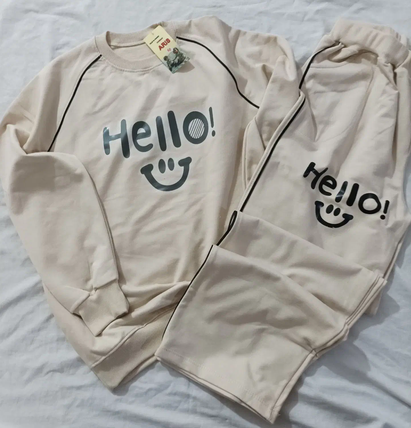 لباس بچگونه|کفش و لباس بچه|قم, شهرک مهدیه (مدرس)|دیوار