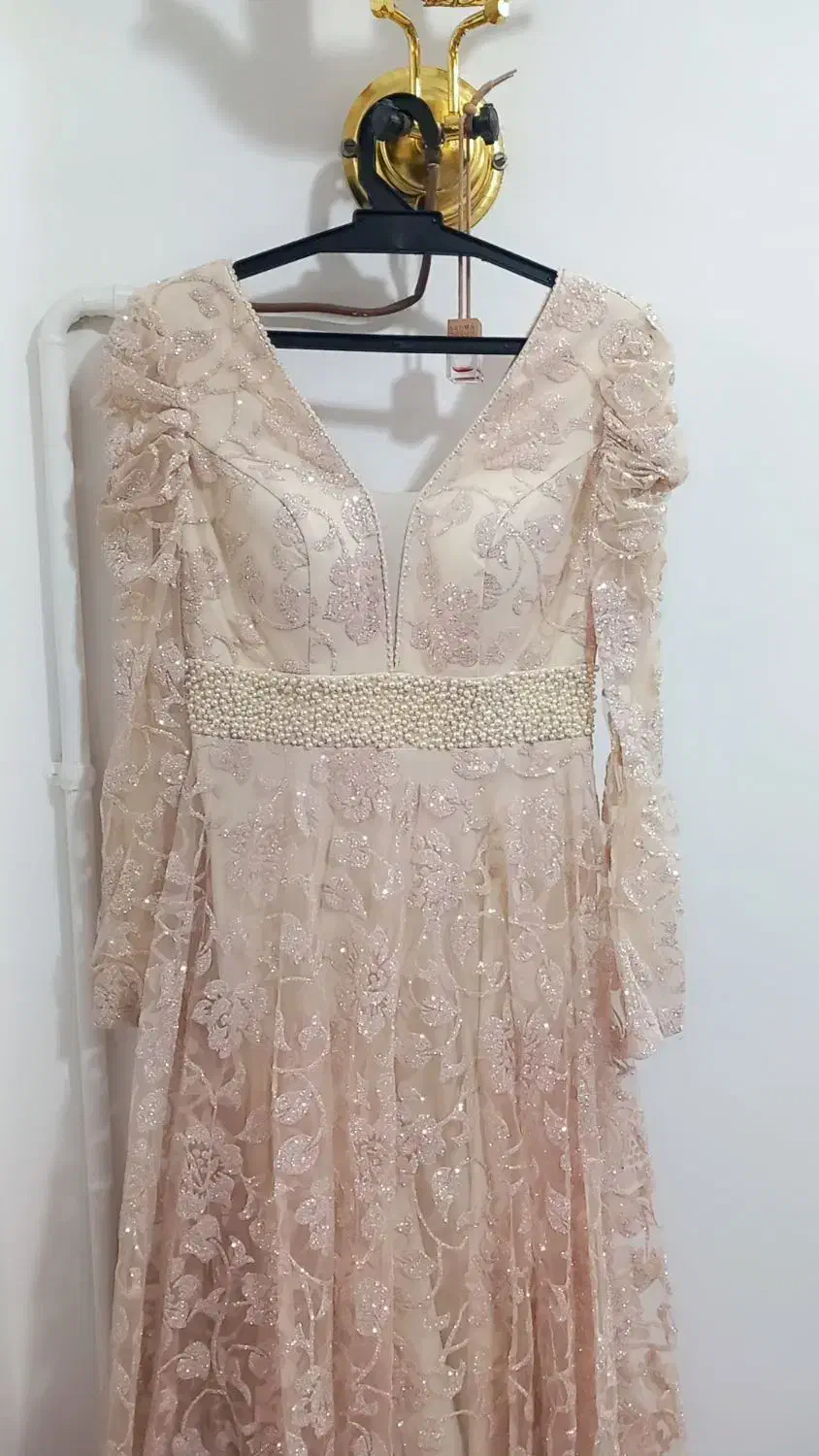 لباس مجلسی|لباس|چهاردانگه (تهران), |دیوار