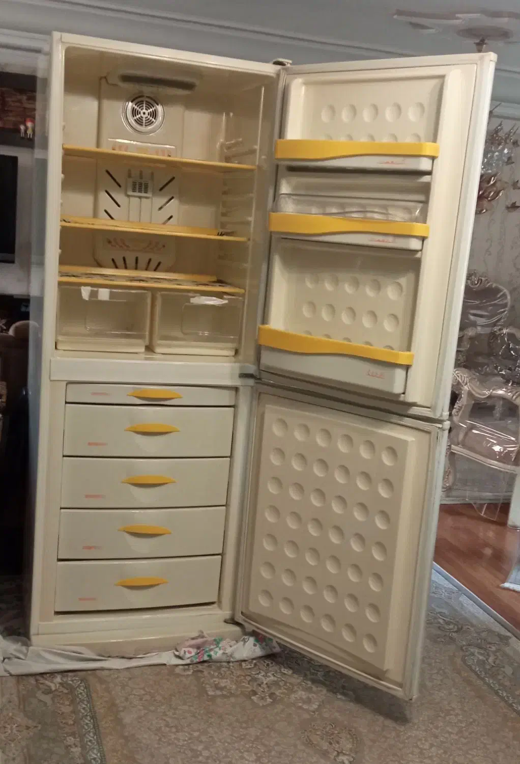 یخچال فریزر سایوان|یخچال و فریزر|کرج, شاهین‌ویلا|دیوار