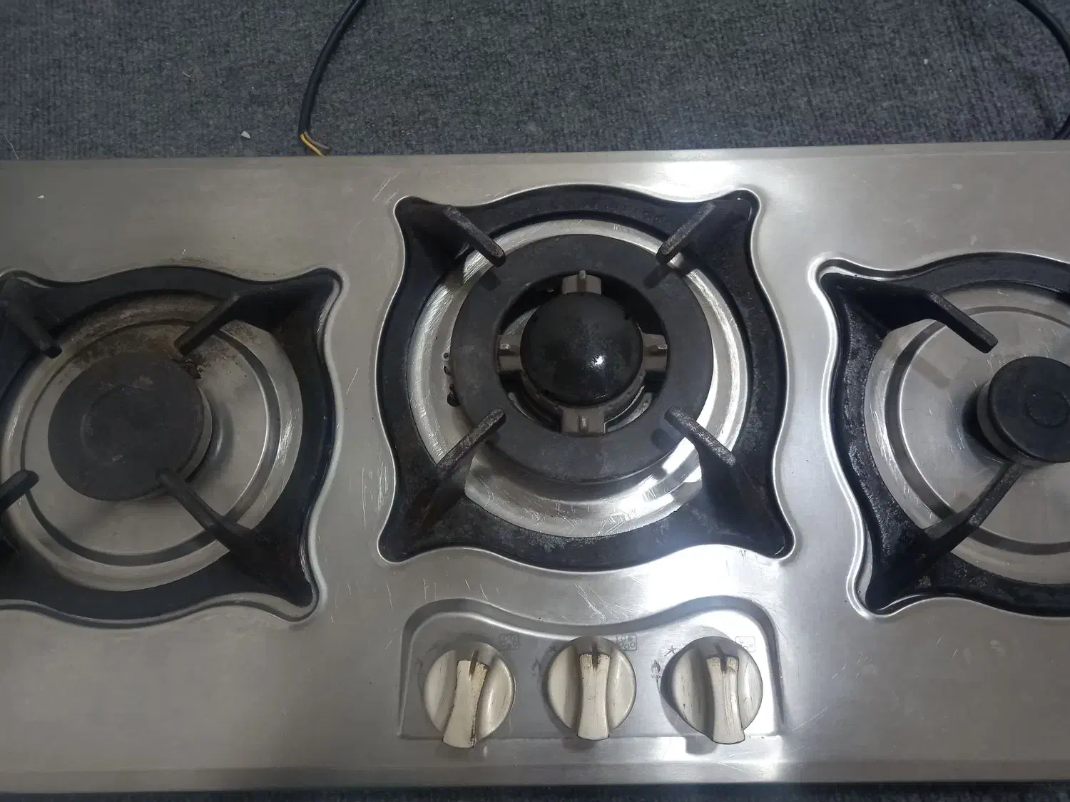 اجاق گازروکابینتی۳شعله .استیل.کم کارکرده|اجاق گاز و لوازم برقی پخت‌وپز|خمیر, |دیوار