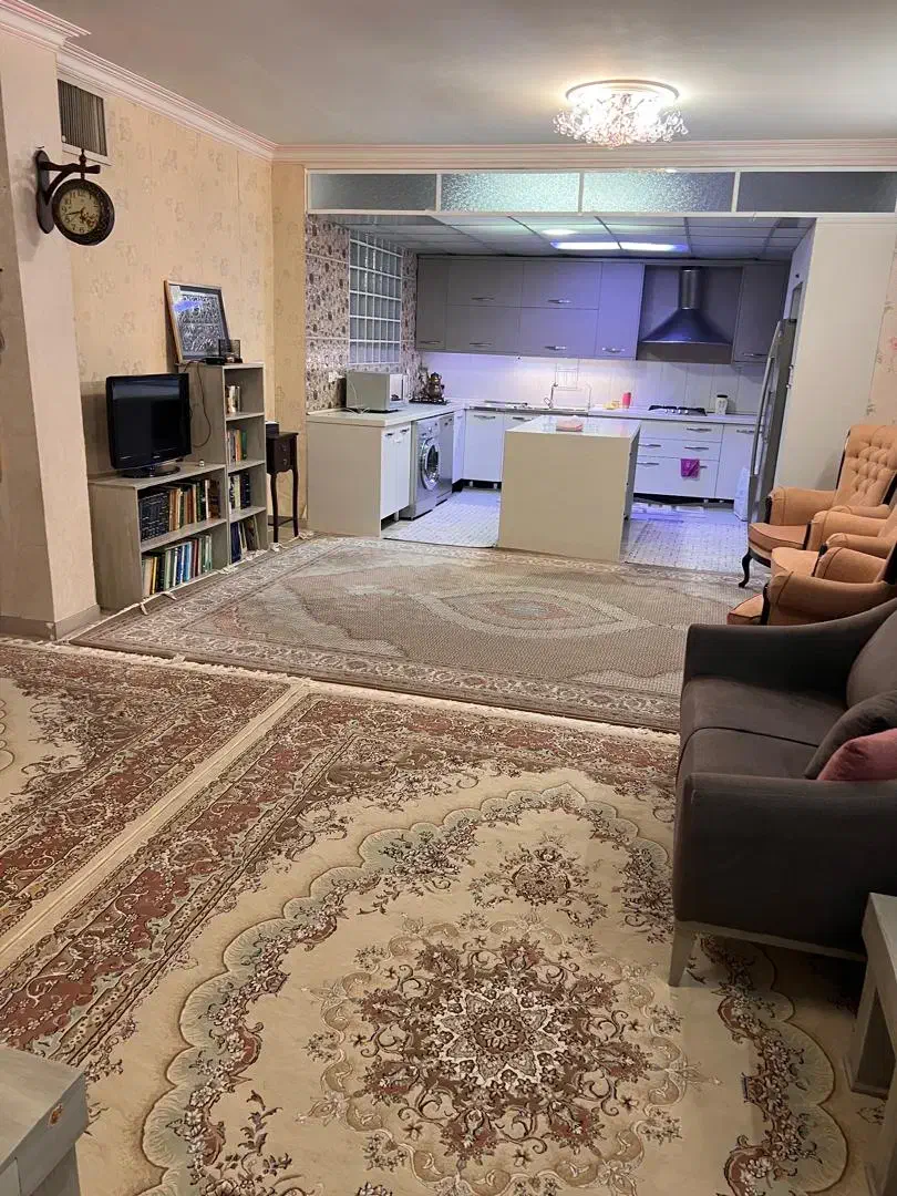 ۱۲۰ متر ویلایی شمالی طبقه اول پارکینگ ۲۰ سال ساخت|فروش خانه و ویلا|اندیشه, اندیشه فاز ۵|دیوار