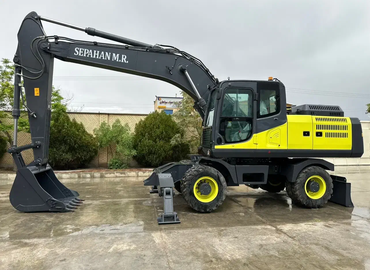 بیل مکانیکی چرخ لاستیکی 210(6 قسط)|خودرو سنگین|تهران, عباسآباد|دیوار