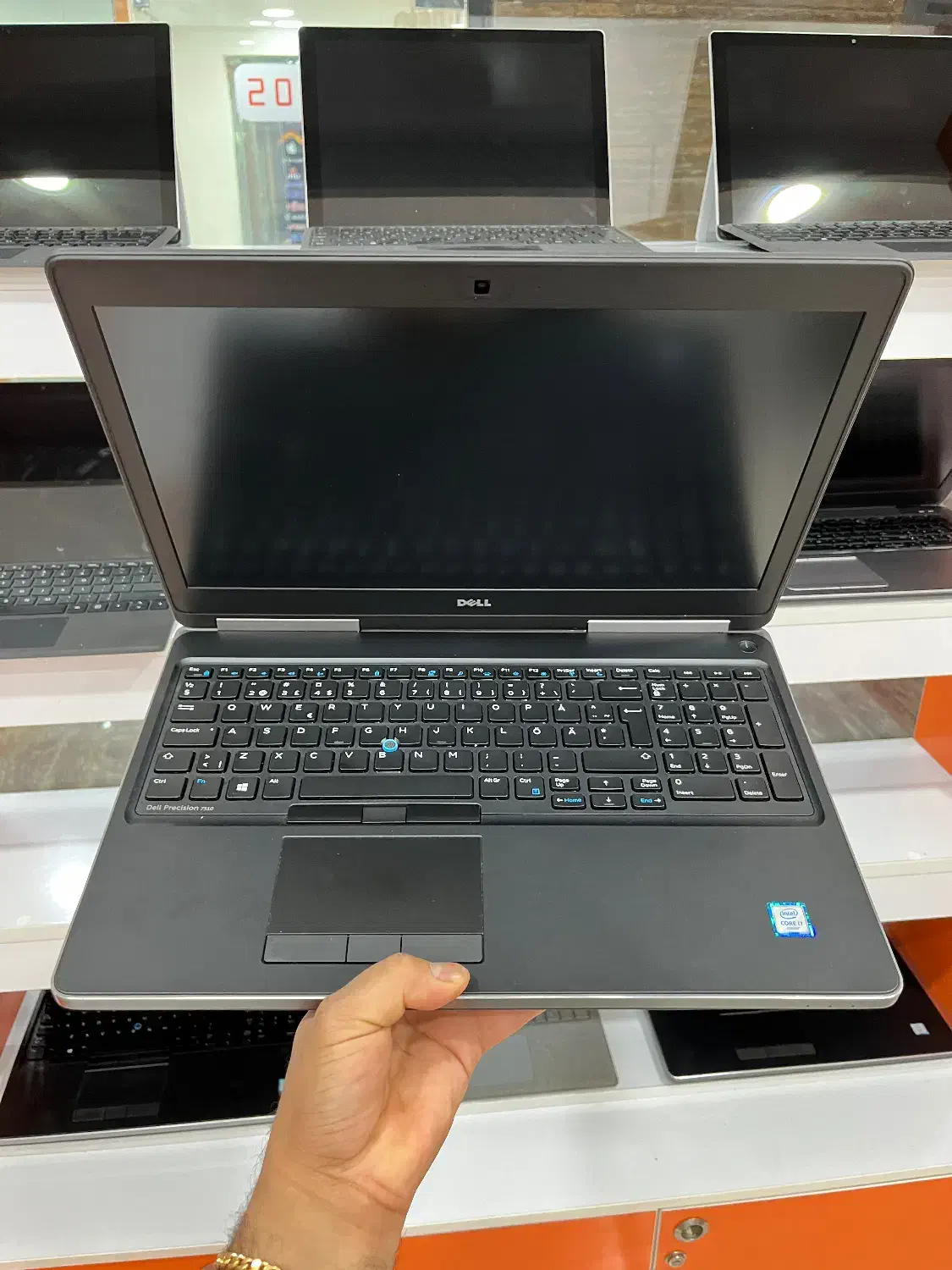 دل پرسیژن ۷۵۲۰ Dell precision 7520|رایانه همراه|شیراز, ملاصدرا|دیوار