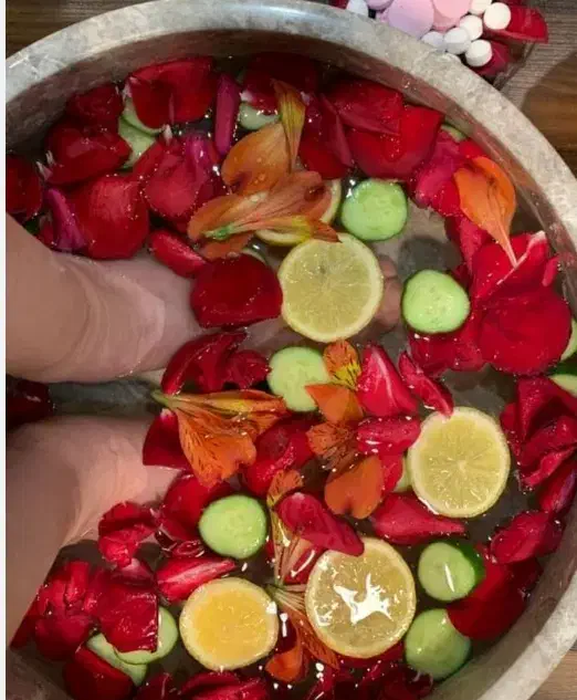 آموزش وخدمات تخصصی پدیکور واسپا درجشنواره پاییزه|خدمات آموزشی|زنجان, |دیوار