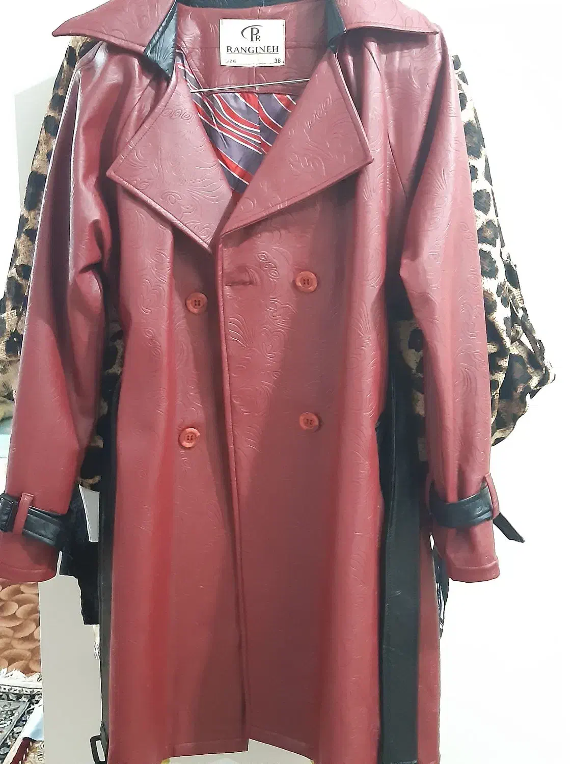 پالتو چرم|لباس|سنندج, |دیوار