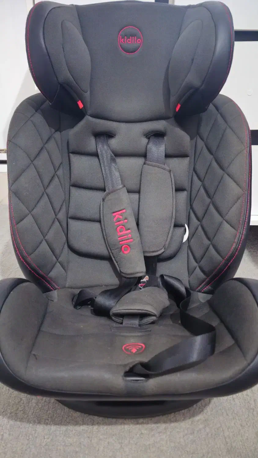 صندلی ماشین در حد نو|تخت و صندلی بچه|نسیمشهر, |دیوار