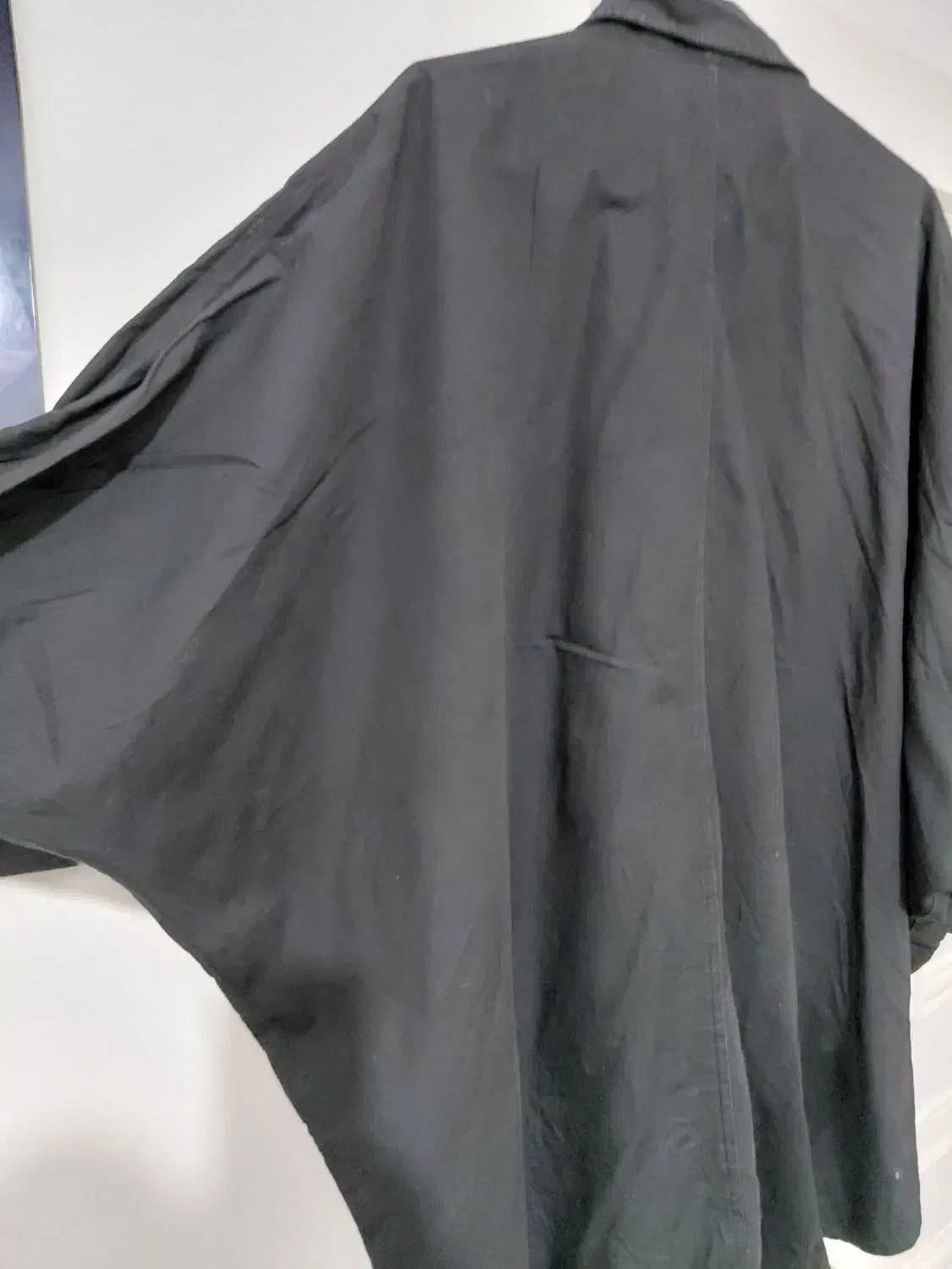 مانتو|لباس|مشهد, سرافرازان|دیوار