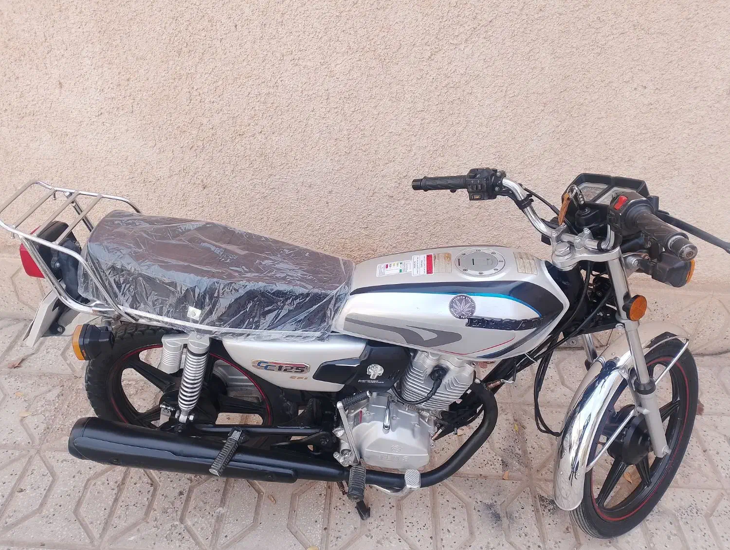 موتور احسان 99پلمپ کارت سوخت بیمه دزدگیر استارتی|موتورسیکلت|کاشمر, |دیوار