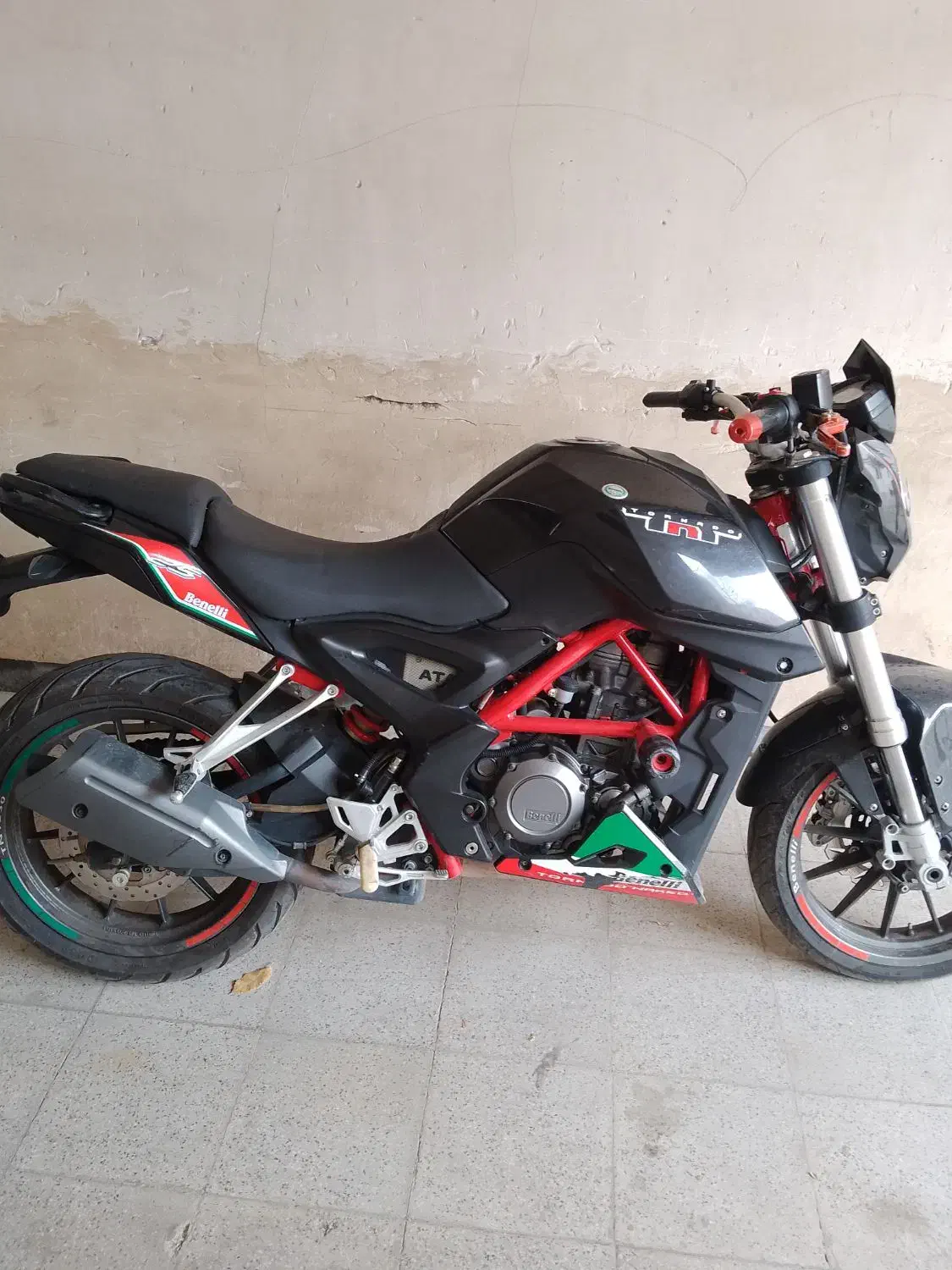 بنلی 250|موتورسیکلت|همدان, |دیوار