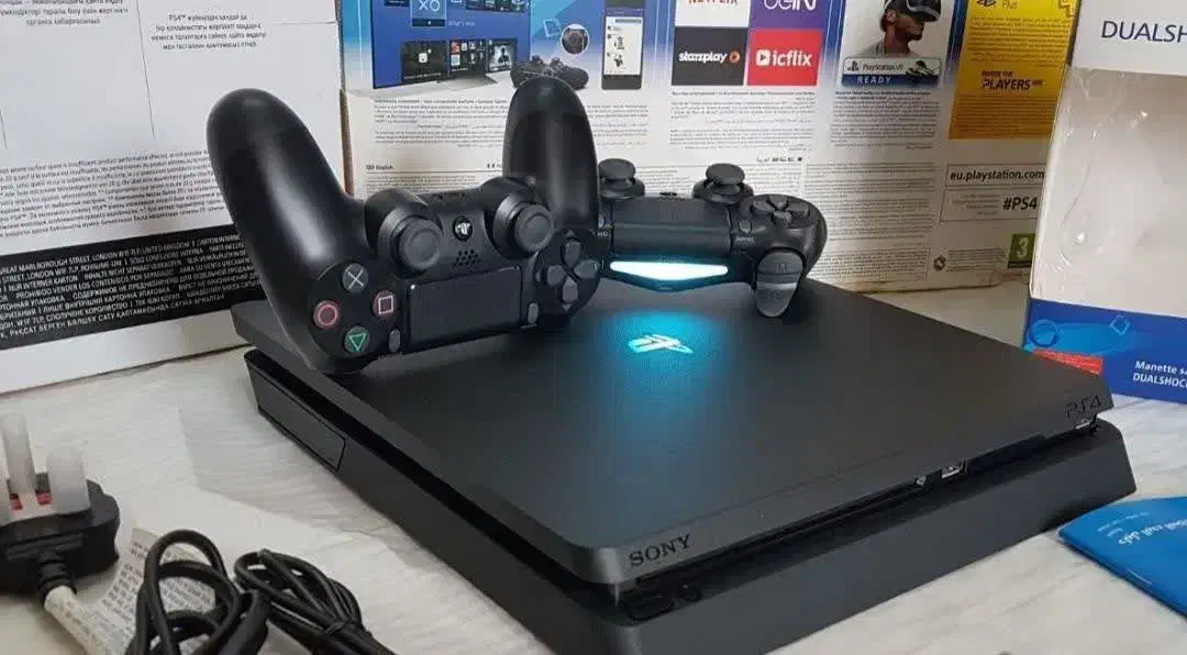 پلی استیشن ۴  //  PS4  //  پلی فور|کنسول، بازی ویدئویی و آنلاین|بروجرد, |دیوار