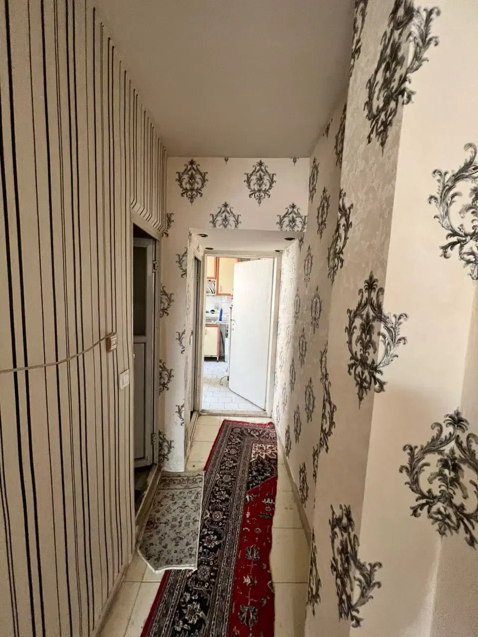 اجاره مسکونی-خیایان لرزاده-۵۳ متری