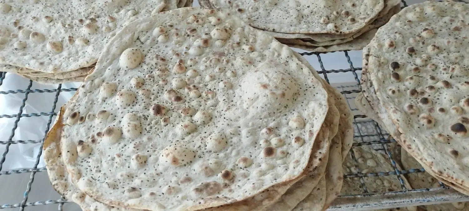 نان خانگی|خوردنی و آشامیدنی|اصفهان, درب کوشک|دیوار