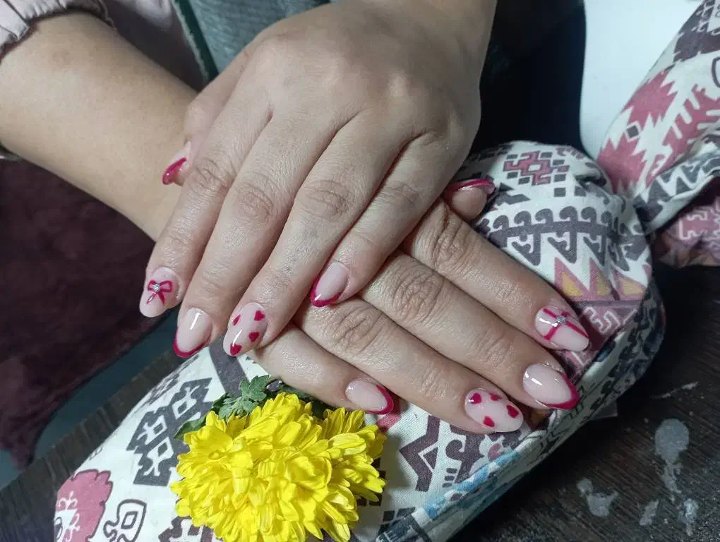 خدمات ناخن|خدمات آرایشگری و زیبایی|آستانه اشرفیه, |دیوار