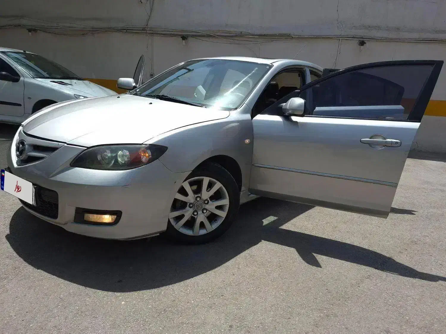 مزدا۳ مدل۸۷ تیپ۳ فول فروش فوری|خودرو سواری و وانت|اصفهان, باغ زیار|دیوار