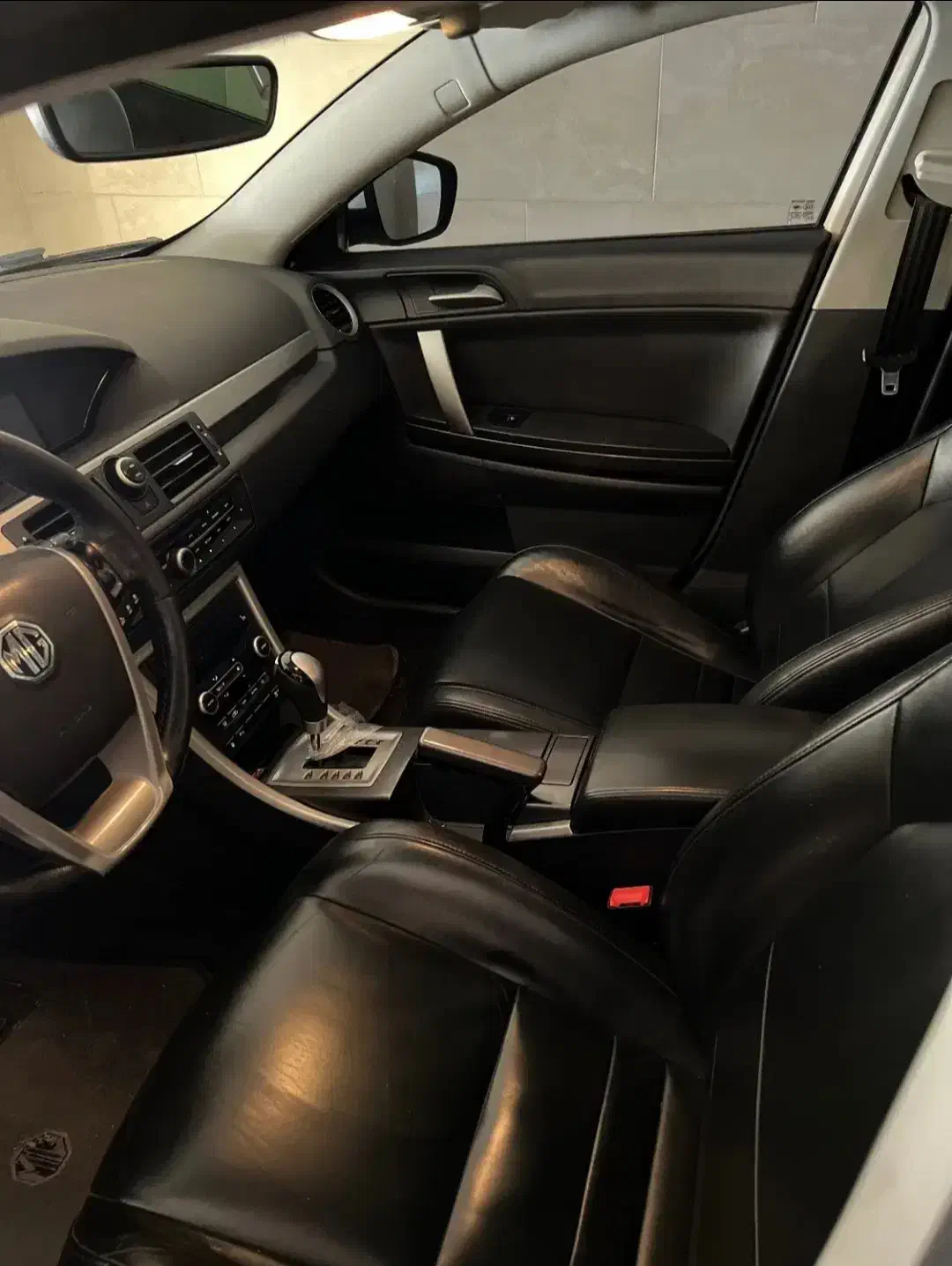 mg6لیفت بک ۲۰۱۴ وارداتی مشکی|خودرو سواری و وانت|گرگان, |دیوار