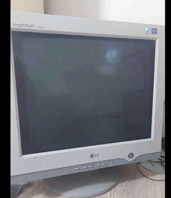 دو عدد مانیتور|قطعات و لوازم جانبی رایانه|نهاوند, |دیوار