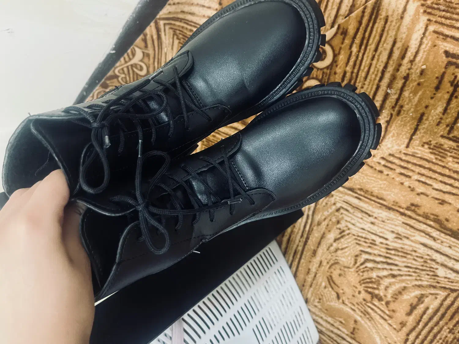 بوت قیمت مناسب|کیف، کفش، کمربند|اهواز, لشکرآباد|دیوار