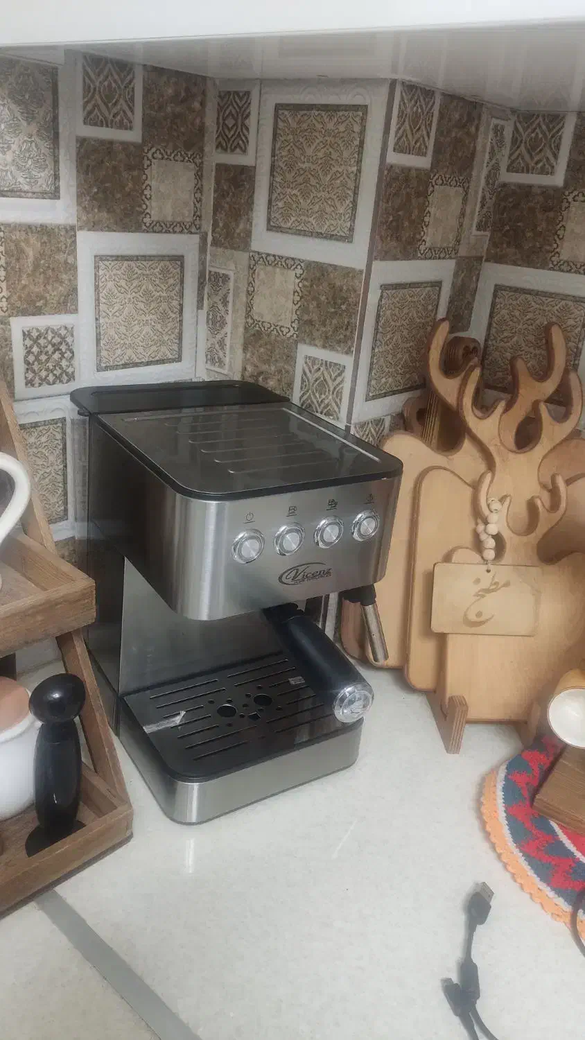 قهوه ساز  نو  با کارتن|سماور، چای‌ساز، قهوه‌ساز|محمدیه-قزوین, |دیوار