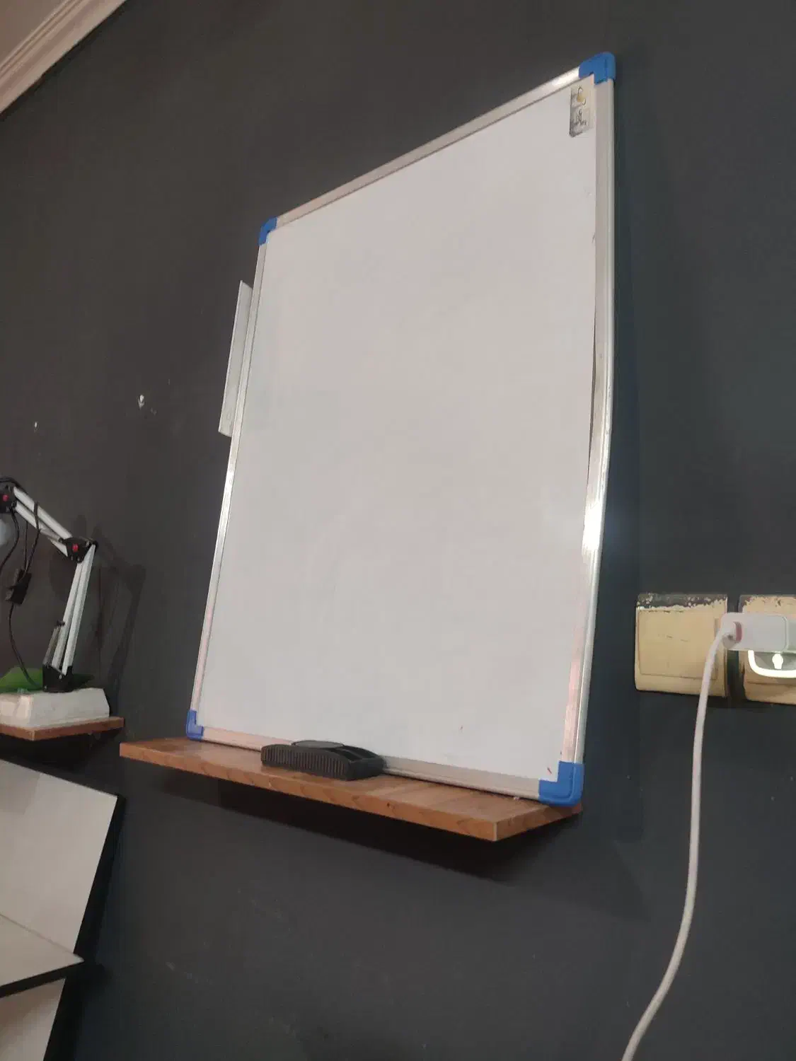 تخته وایت بورد در حد نو زیر قیمت|لوازم التحریر|یزد, |دیوار