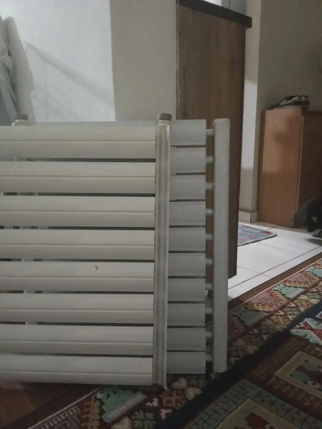 تعمیرات پکیج و رادیاتور های سوراخ|خدمات پیشه و مهارت|پرند, فاز ۵|دیوار