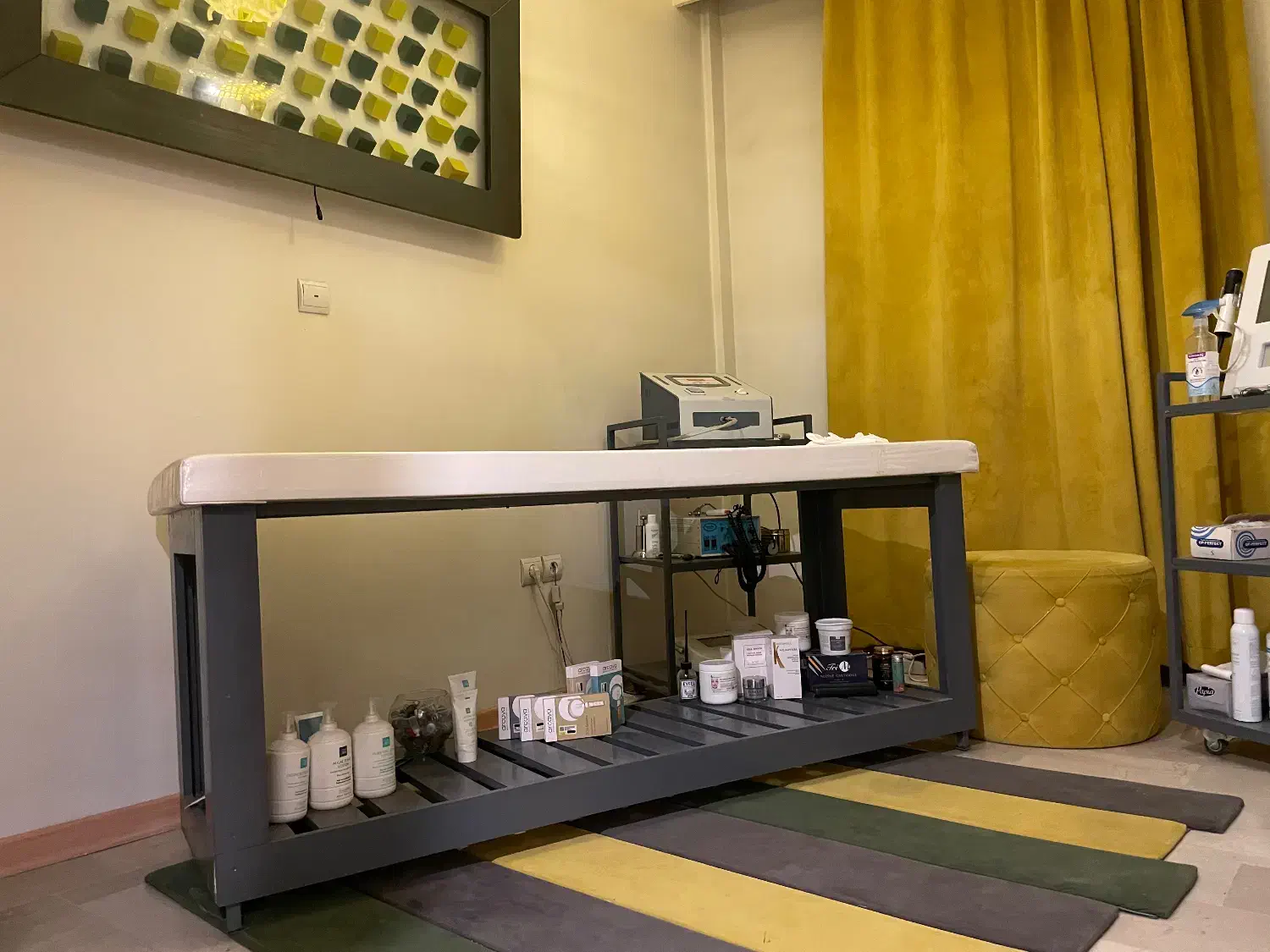تخت ماساژ / فیشیال|آرایشگاه و سالن‌های زیبایی|تهران, ظفر|دیوار