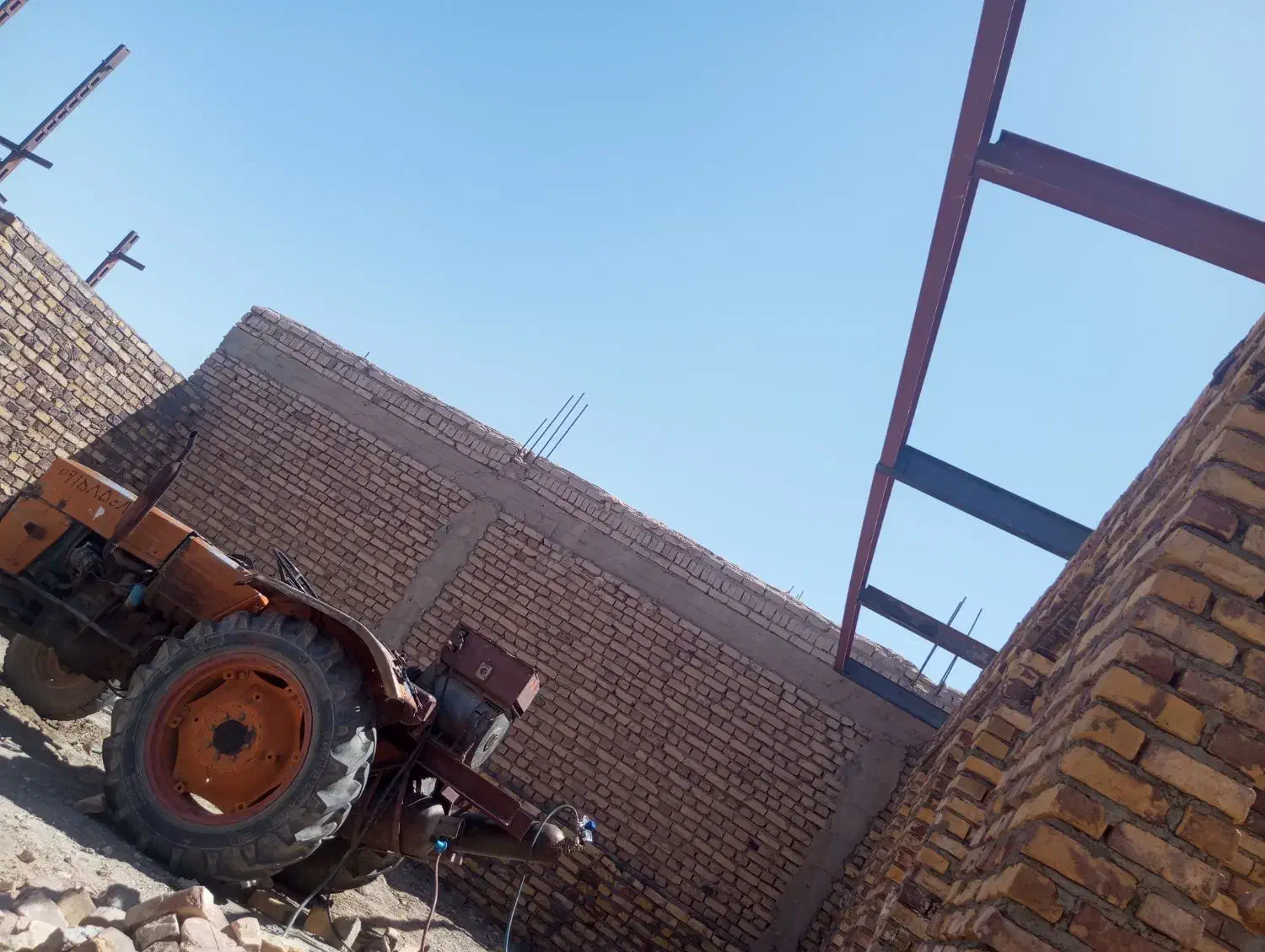 جوشکاری|خدمات پیشه و مهارت|نیمروز, |دیوار