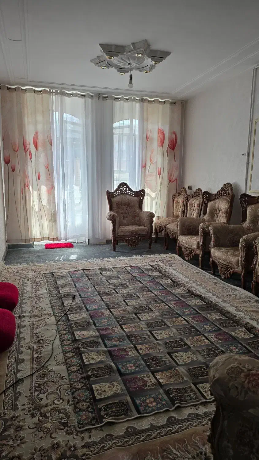 منزل دوخوابه مبله و تمیز حیاط دار قلب شیراز|اجارهٔ کوتاه‌مدت آپارتمان و سوئیت|شیراز, فرگاز|دیوار
