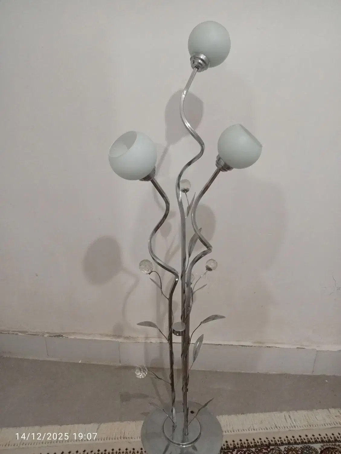 اباژور|چراغ خواب و آباژور|نیشابور, خط کاشمر|دیوار