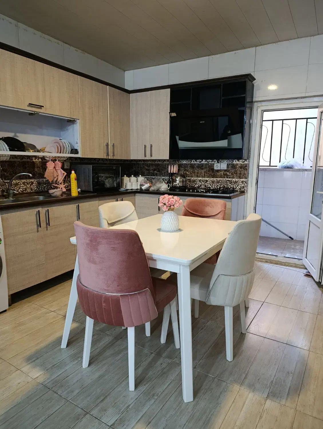 میزنهارخوری چهار نفره|میز و صندلی غذاخوری|ایلام, |دیوار