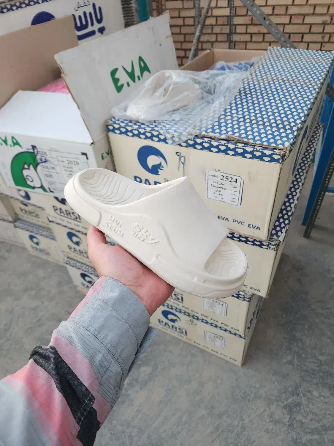 دمپایی مردانه کد ۲۵۲۴ عمده کتونی کفش صندل|کفش و لباس بچه|اهواز, اهواز|دیوار