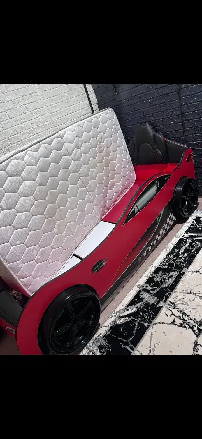 تخت ماشین|تخت و سرویس خواب|بندر انزلی, معلم|دیوار