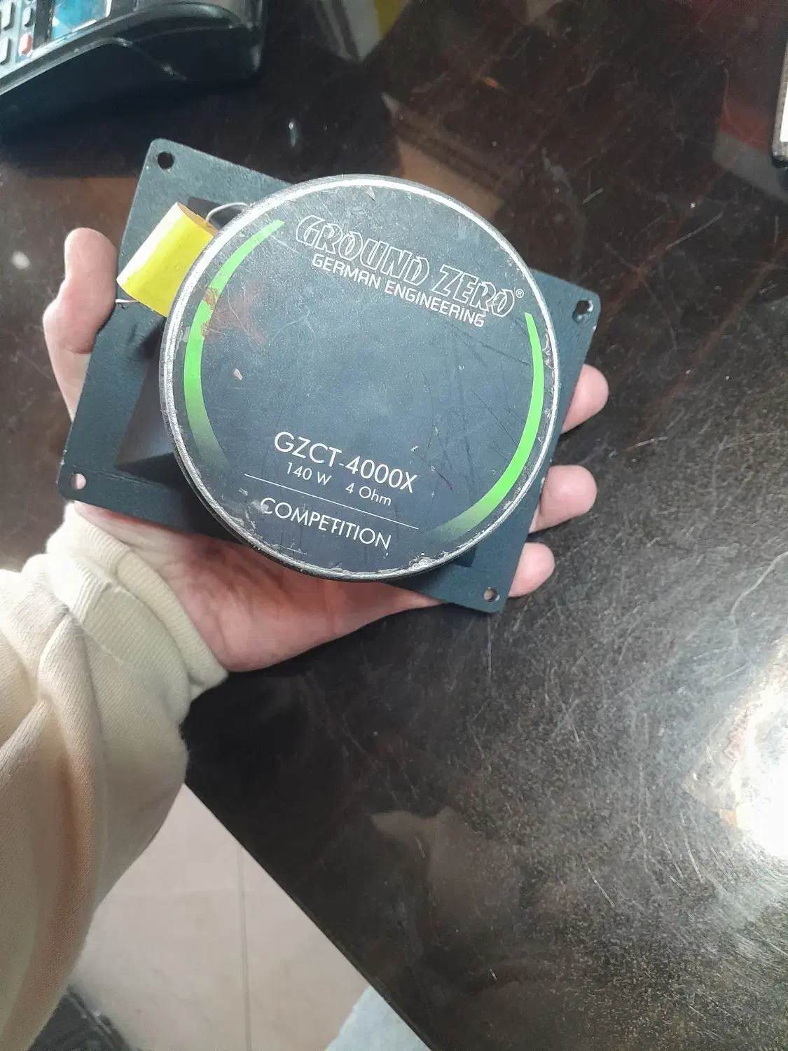 یک جفت هورن گرندزیرو|سیستم صوتی خانگی|مشهد, عامل|دیوار