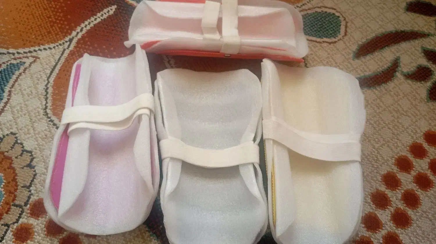 شیش عدد پشتی|پشتی|کرمانشاه, |دیوار