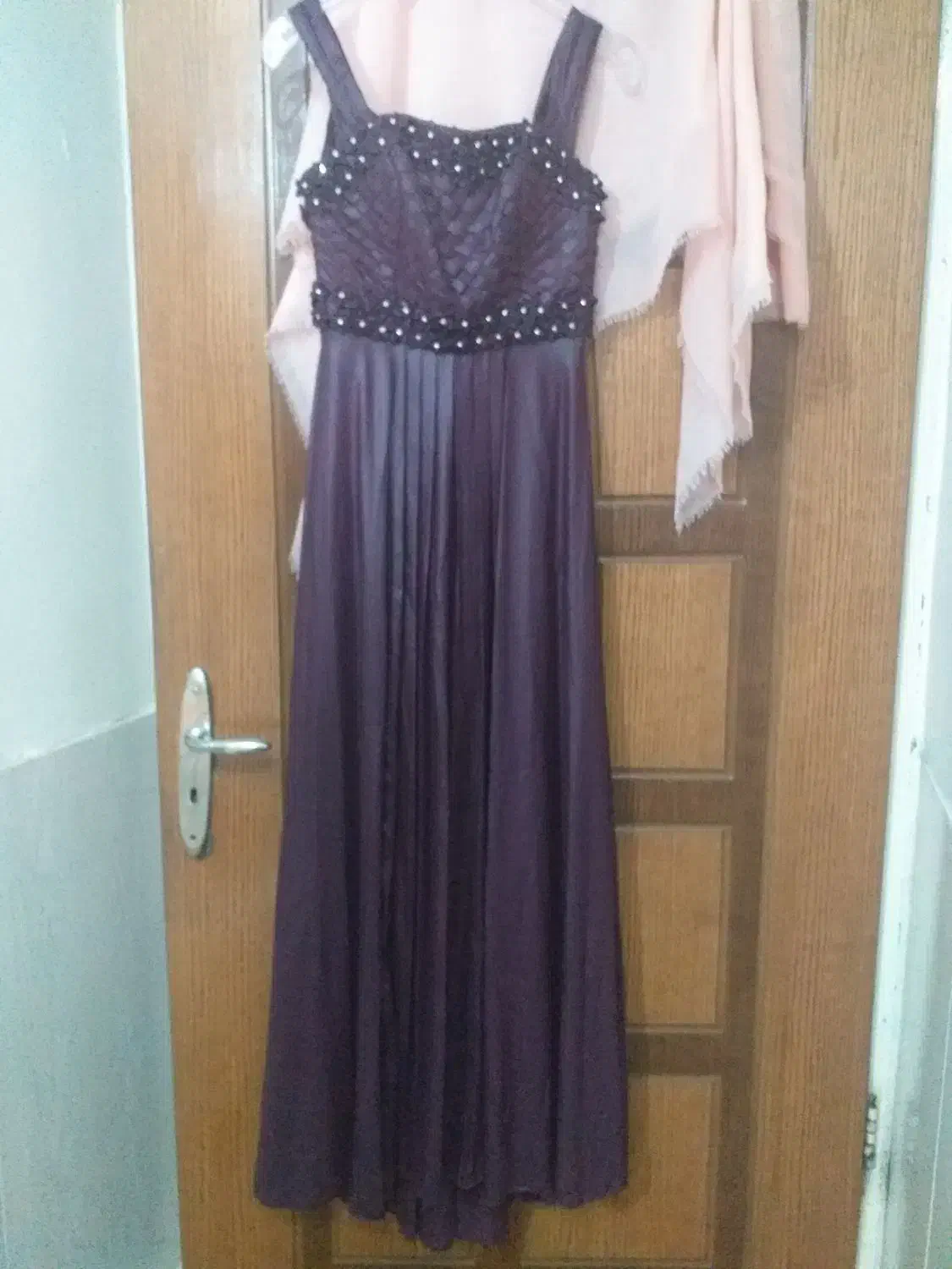 لباس مجلسی|لباس|اصفهان, کشاورزی|دیوار