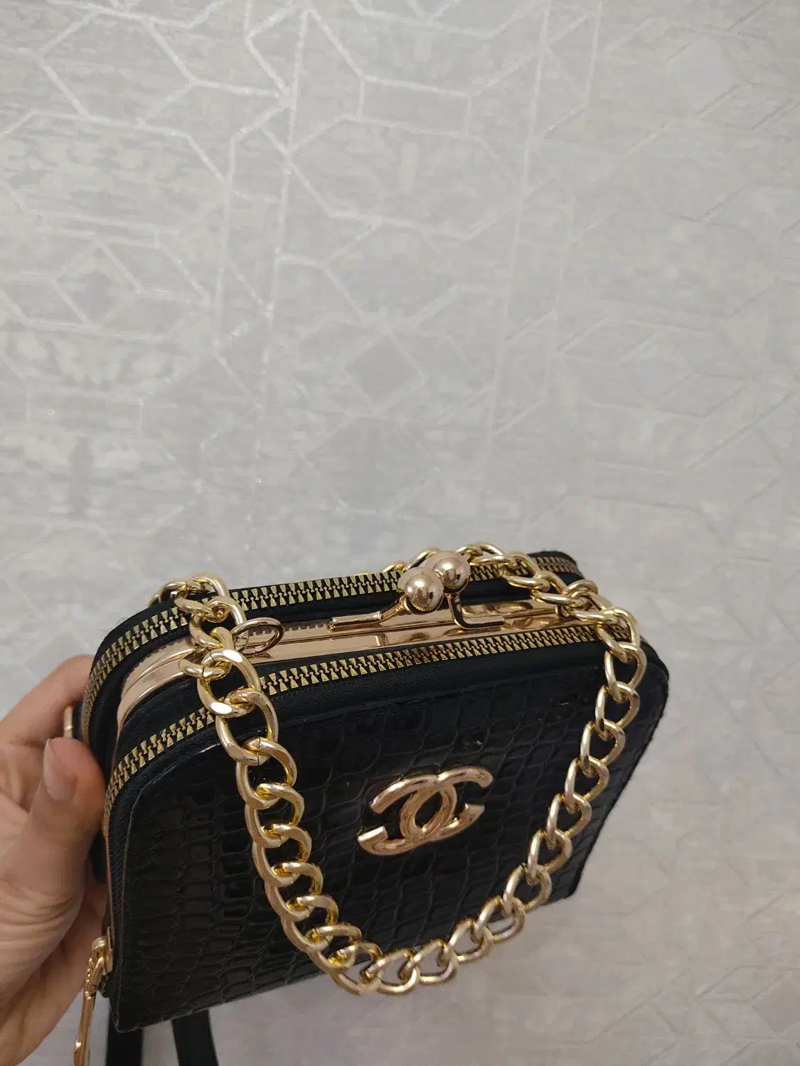 کیف|کیف، کفش، کمربند|اردبیل, |دیوار