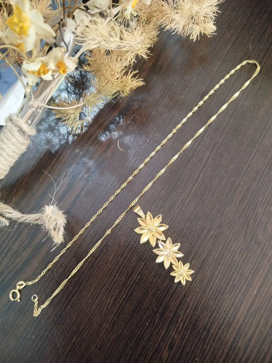 طلا 18عیار شیک|جواهرات|فولادشهر, مسکن مهر فولادشهر|دیوار